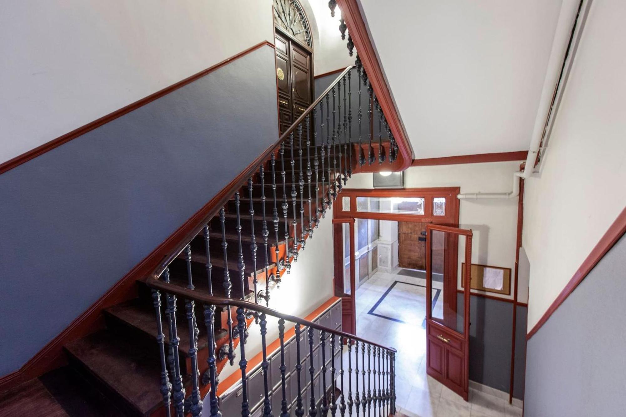 Apartamento con balcón